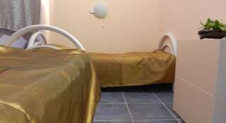 Гостиница А 54 Hostel Новосибирск Односпальная кровать в общем номере для мужчин и женщин-1